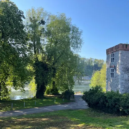Tour De Chateau A Barbencon بيت للعطل Beaumont