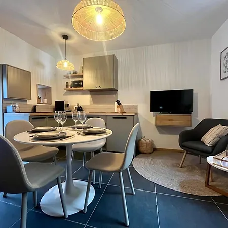 Tour De Chateau A Barbencon * Beaumont